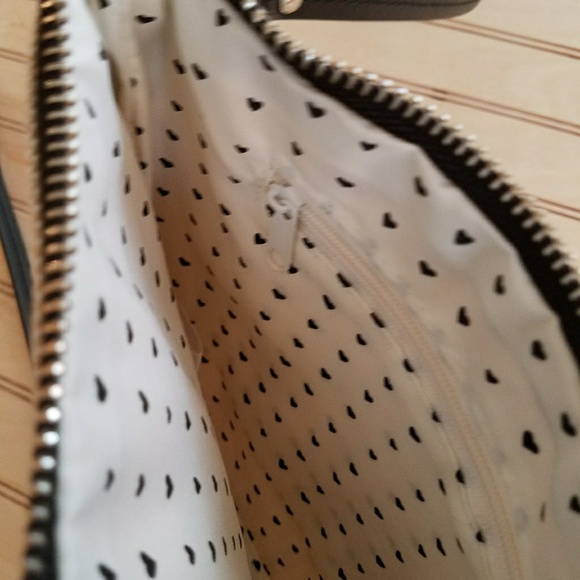 Brighton Crossbody Bag - Picture 3 of 4